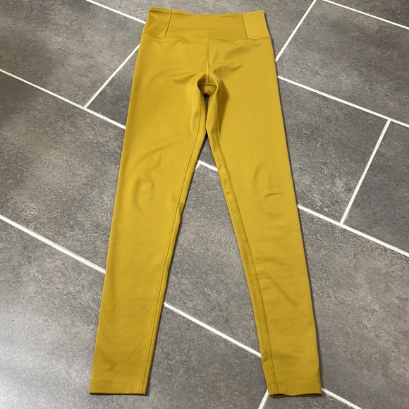 Girlfriend Collective Float Ultralight Legging size Small - Picture 1 of 6